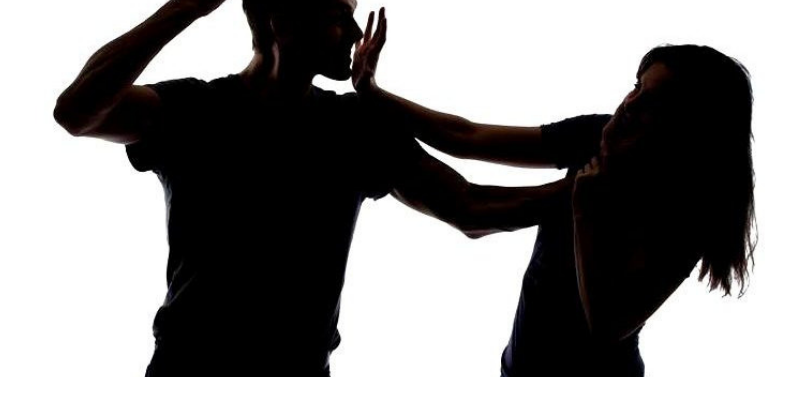 Mulher é agredida pelo marido e homem fica ferido ao tentar ajudar
