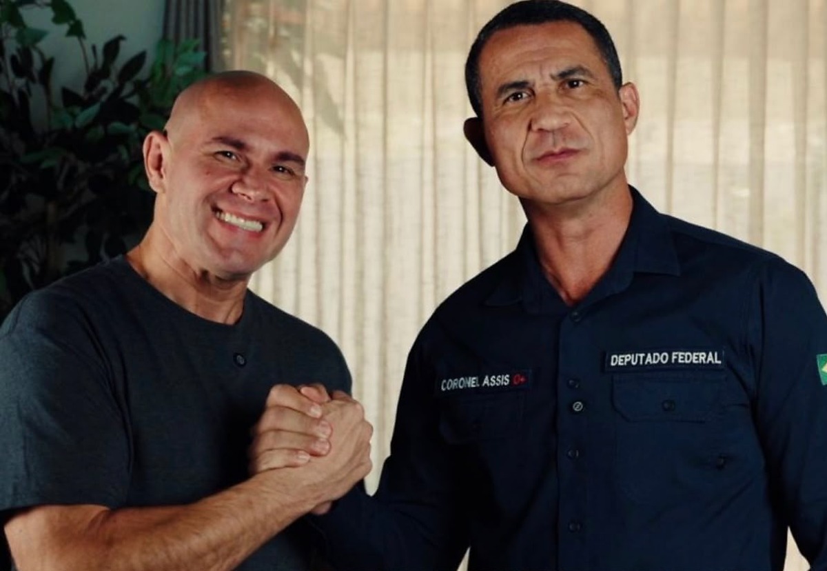 Abilio apoia Coronel Assis e pede votos em MT