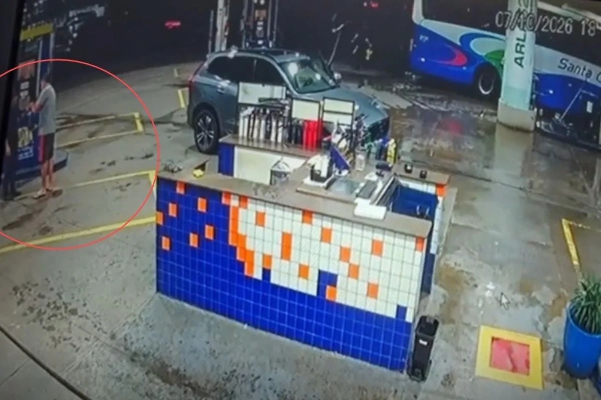 Câmera flagra juiz comprando combustível antes de morte em SP