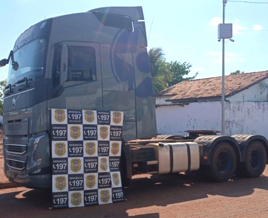 Caminhão roubado é recuperado e suspeito preso em Mato Grosso