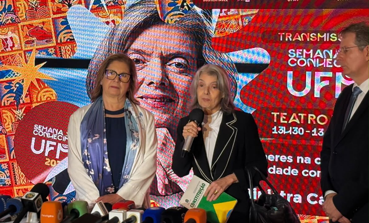 Cármen Lúcia defende imprensa livre em evento na UFMT em Cuiabá