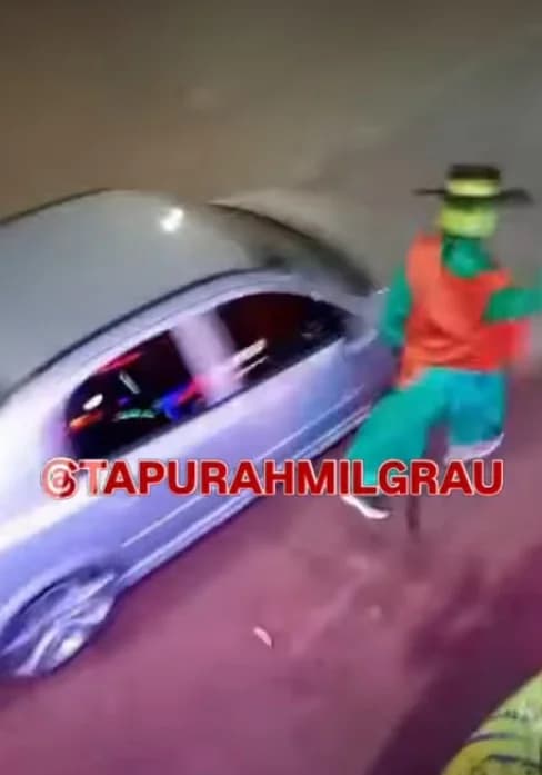 Carro atropela pé de dançarino da Carreta Furacão em Tapurah