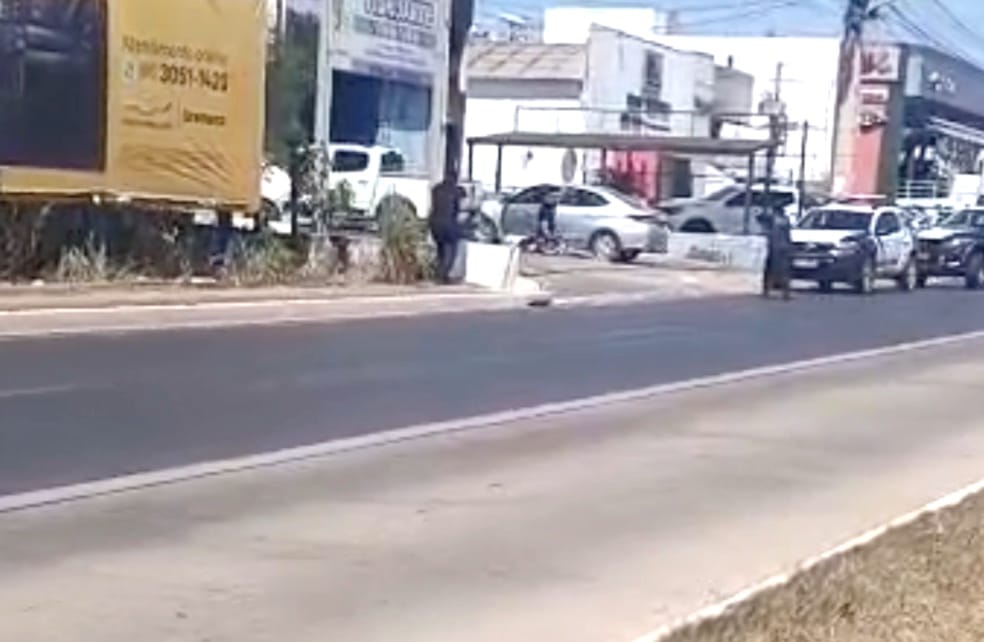 Criminoso morto e feridos após assalto a loja em Várzea Grande