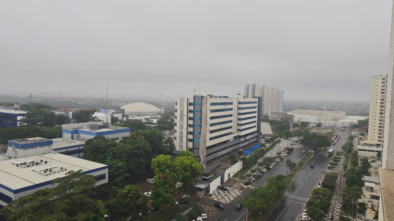 Cuiabá registra céu nublado e garoa fina nesta segunda em MT