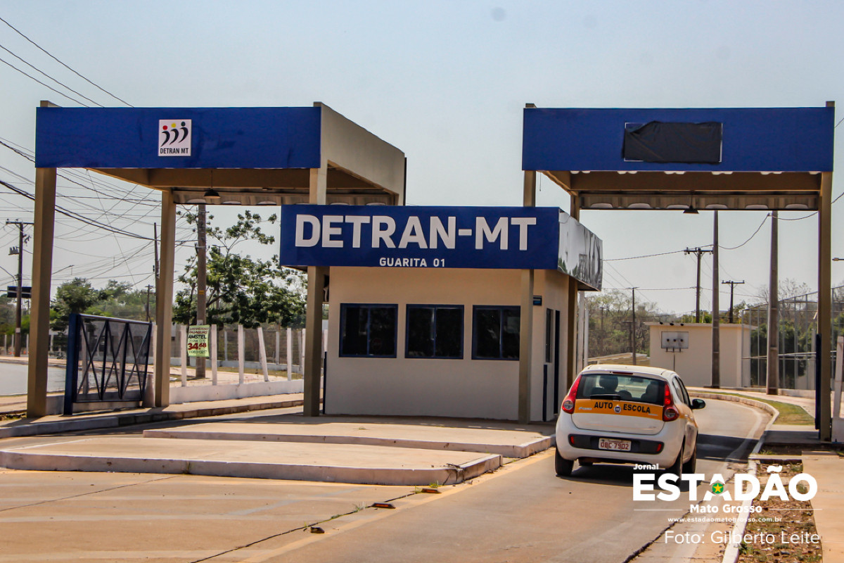 Detran-MT avança em plano para passar guinchos e pátios à iniciativa privada