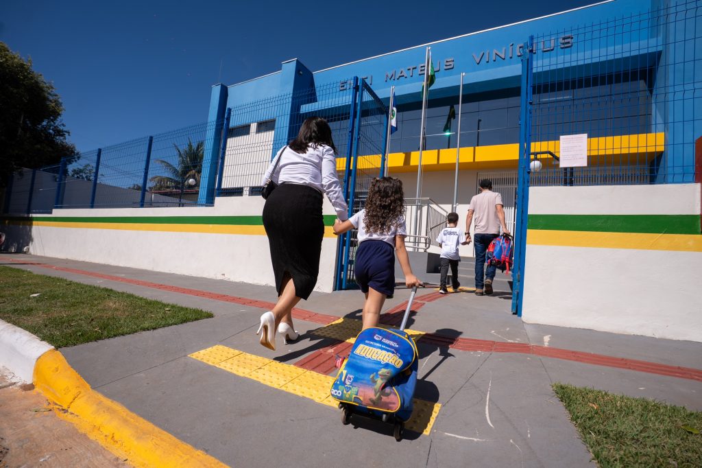 Escolas de Rondonópolis são proibidas de barrar alunos atrasados