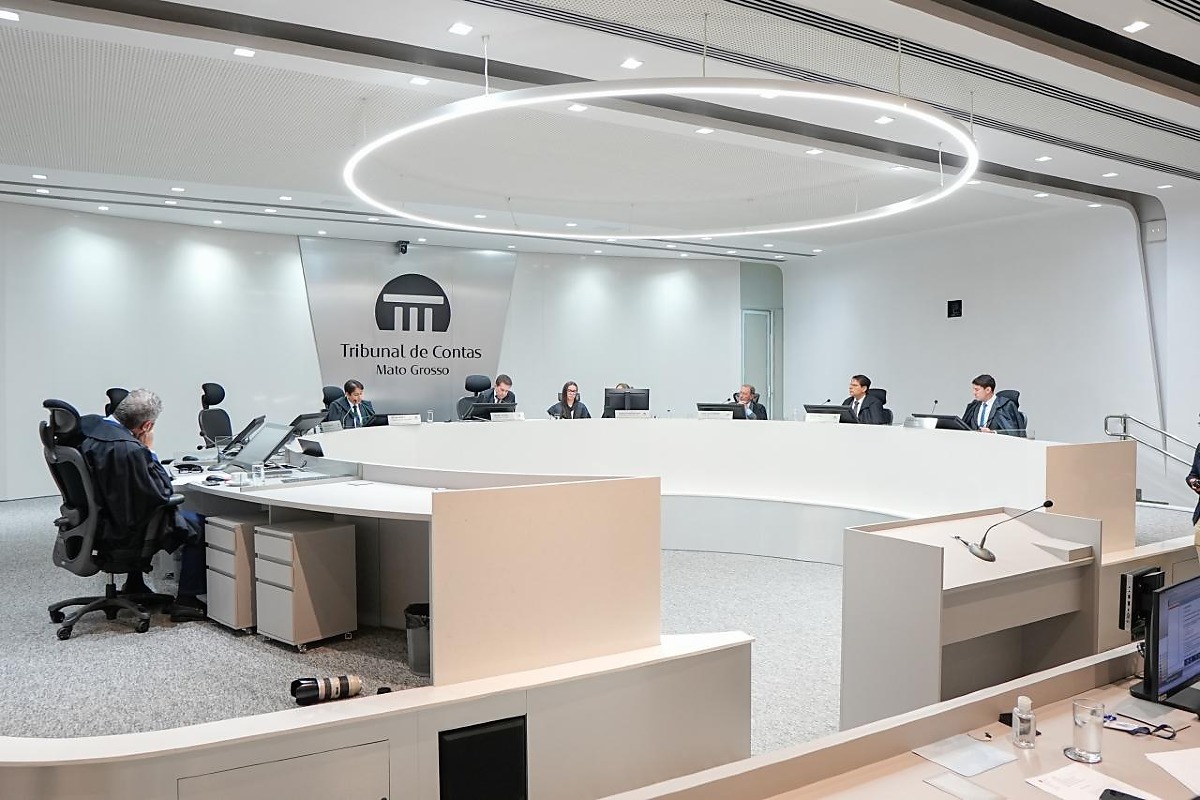Governo de MT desiste de ação no TJ contra o TCE após mudança regimental