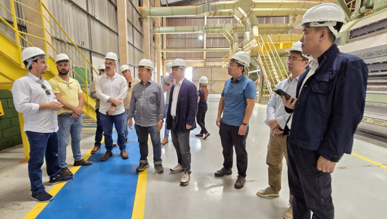 Grupo chinês avalia investimento milionário no agronegócio em Sorriso
