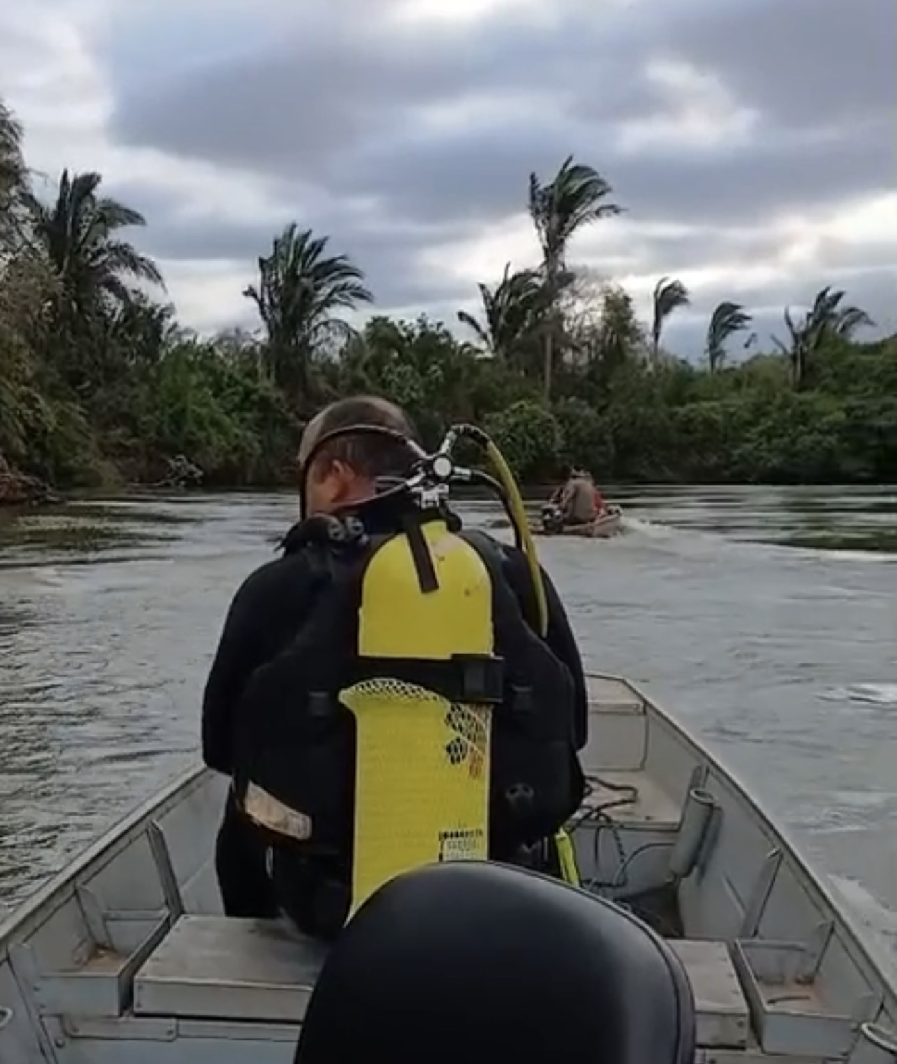 Homem desaparece após barco afundar em Juscimeira