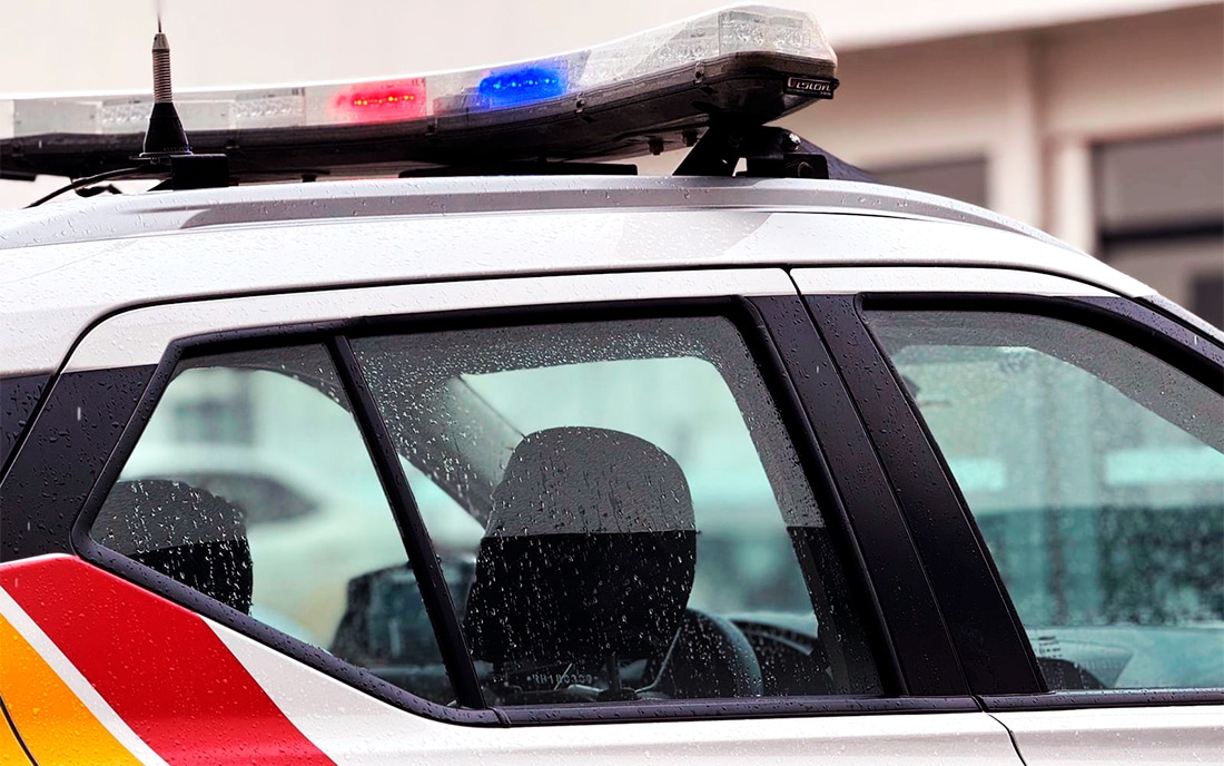 Homem é preso após tentar golpear mulher com foice em Nova Monte Verde