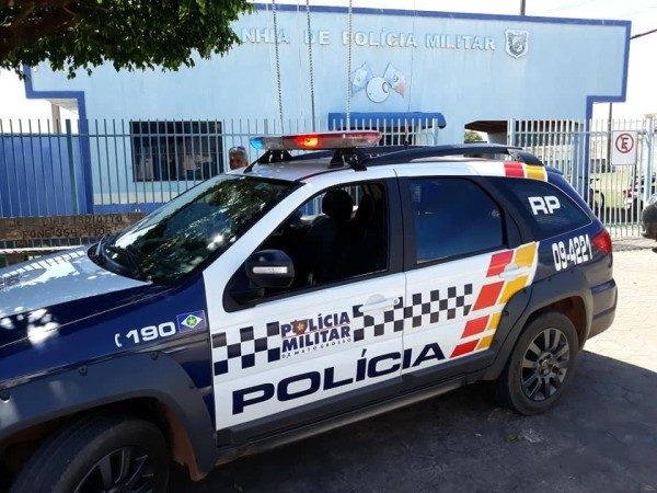 Homem é preso suspeito de agredir o pai e ameaçar a mãe em Colíder