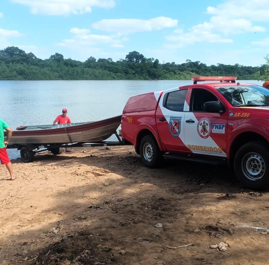Idoso morre afogado após barco virar no rio Cuiabá em Várzea Grande