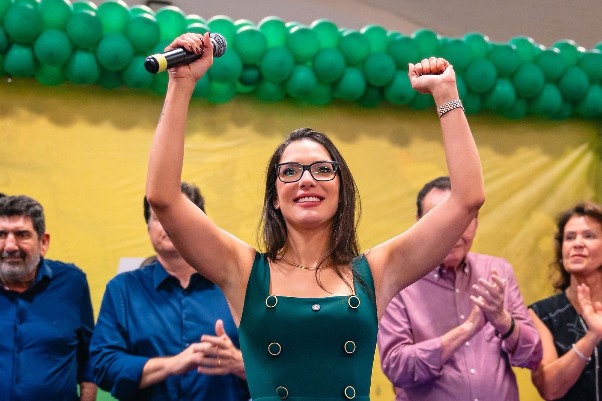 Janaina Riva encosta em Mauro Mendes na disputa ao Senado em MT