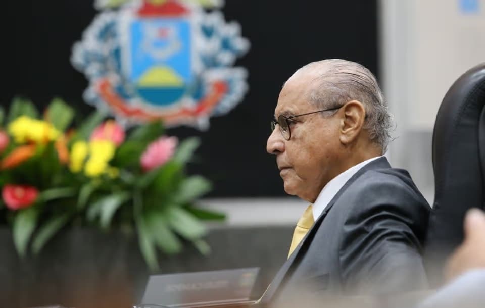 Júlio Campos articula vaga no TCE-MT para garantir retorno à Assembleia