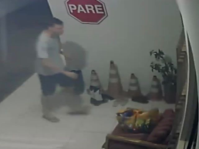 Morador de Sorriso invade imóvel da ex em Sinop e espanca cães