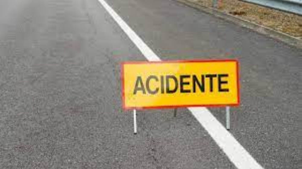 Motociclista morre após bater em carro parado em Água Boa