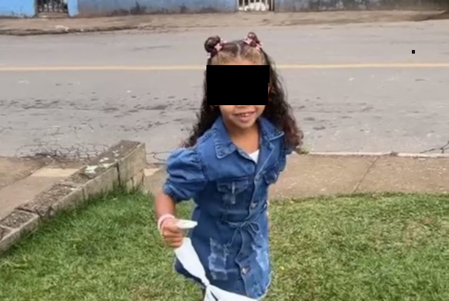 Pai e filha de 5 anos são assassinados a tiros dentro de carro em Rio Acima