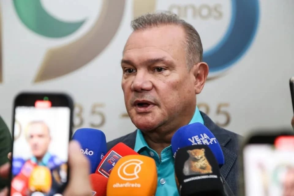 Wellington critica gestão em MT e chama slogan de Pivetta de malfeito