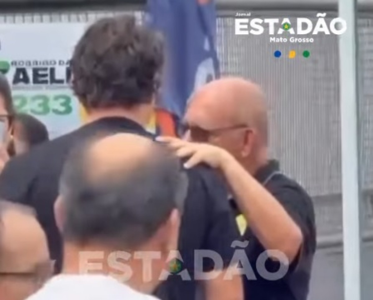 Zé do Pátio e Rafaell Milas circulam juntos em feira de Rondonópolis